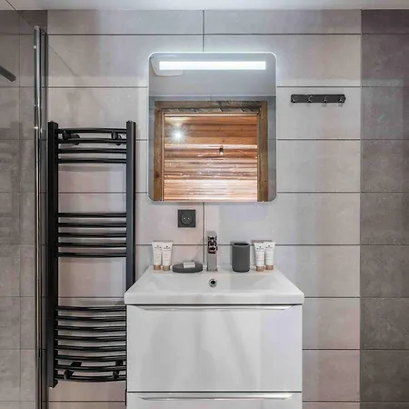 Pour 10 Avec Sauna Et Confort A - Fr-1-809-11 *